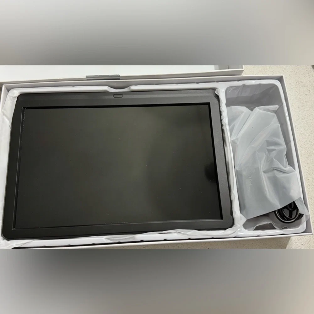 Digital Photo Frame - Picture 1 of 6